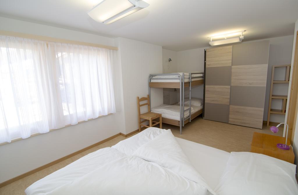 Alte Sagerei Apartment Glaris  Стая снимка